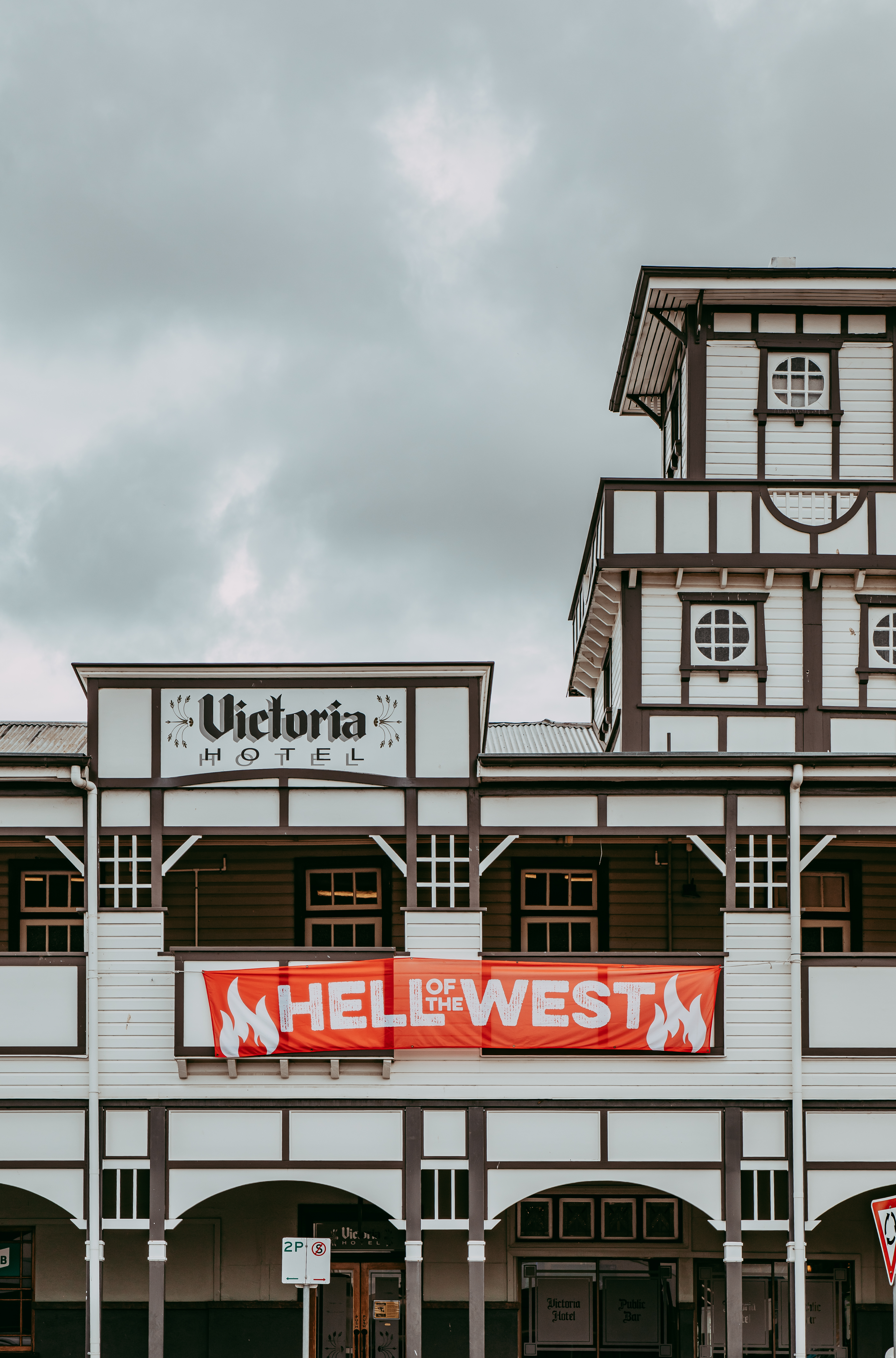 Hell of the West & Victoria Hotel Goondiwindi - Paulina Eaborn